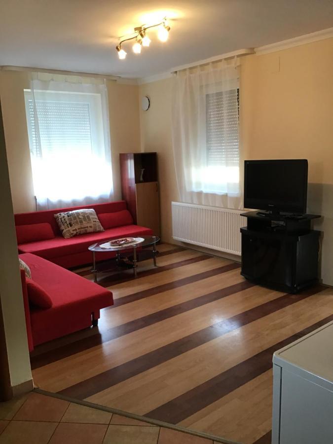 Apartamento 4 Lurkó Apartman Új Hajdúszoboszló Exterior foto